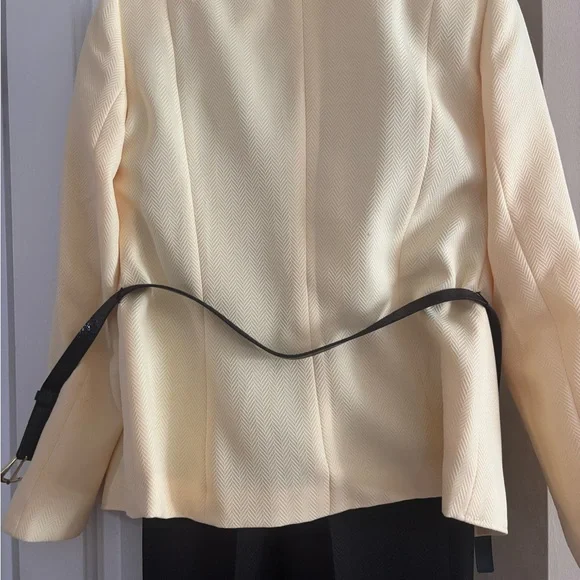 Tahari yellow jacket with matching black pants